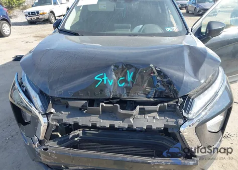 2022 Mitsubishi Eclipse Cross Le S-Awc z USA, uszkodzony, nr VIN JA4ATVAA5NZ055363